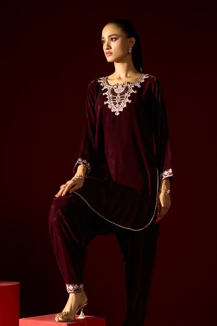 ZIMAL – Plum Velvet Embroidered 2-Piece Ensemble