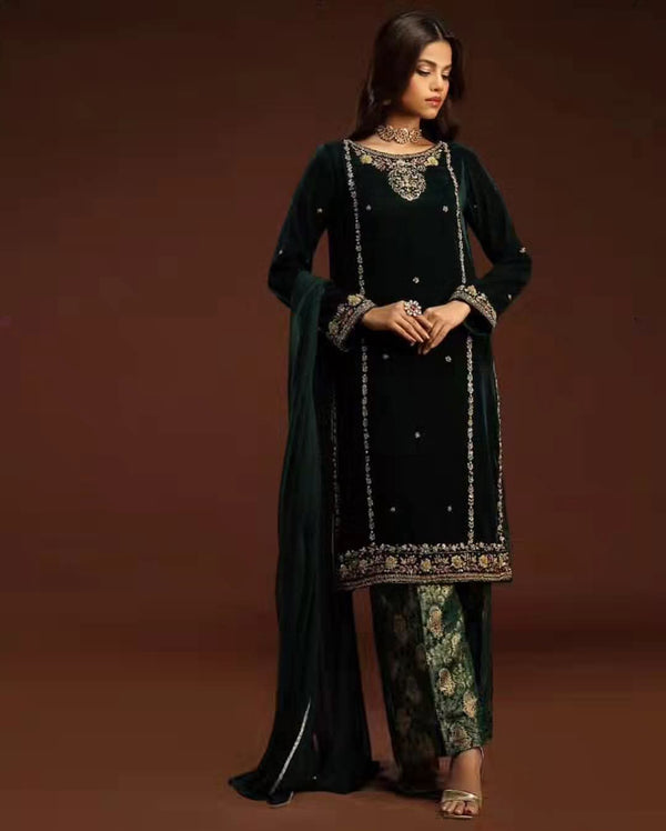 ZOYA – Emerald Green Velvet Heavy Embroidered 3-Piece Suite