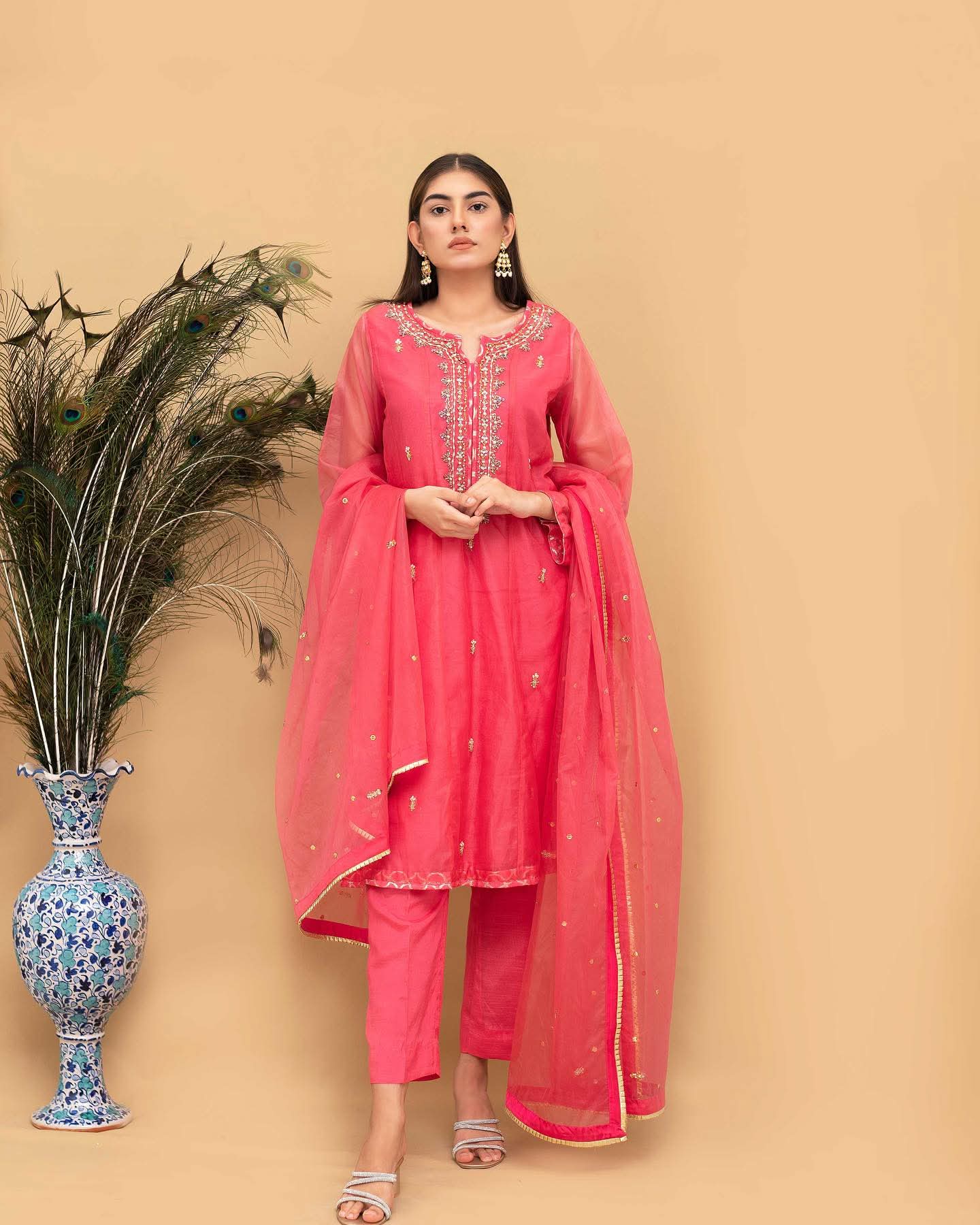 KAYA – Fuchsia Pink Silk Tilla-Embroidered Festive Set