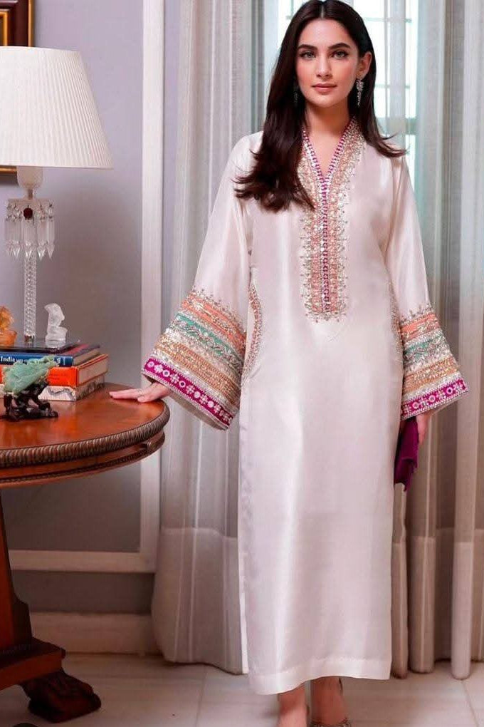 ISHWA – Ivory Pink Silk Luxe Kaftan-Style Ensemble