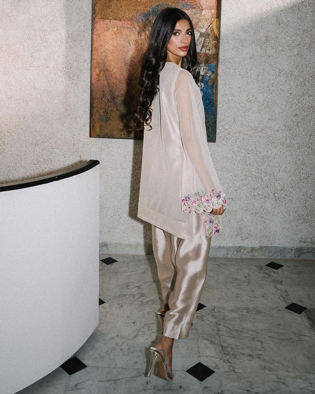 AMOLI – Nude Silk Floral Embroidered Festive Set