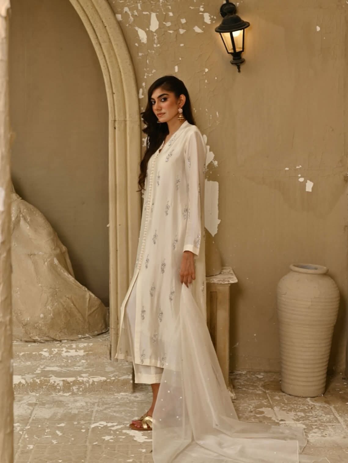 RAISA – Ivory Silk Delicate Thread-Work Formal Set